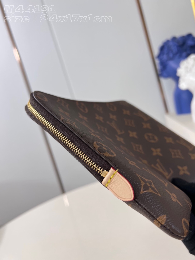 LV Clutch Bags